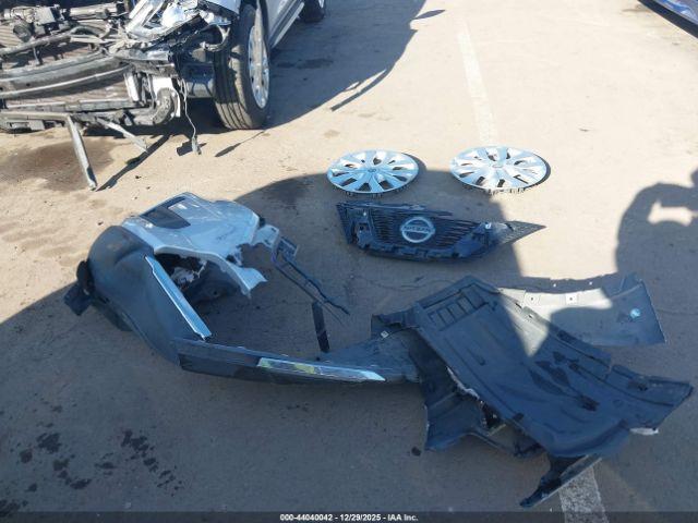 Nissan Rogue S Image 12