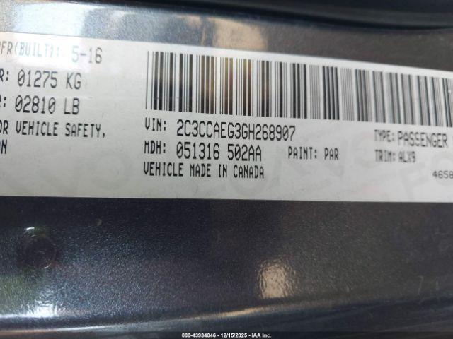 Chrysler 300c Image 13