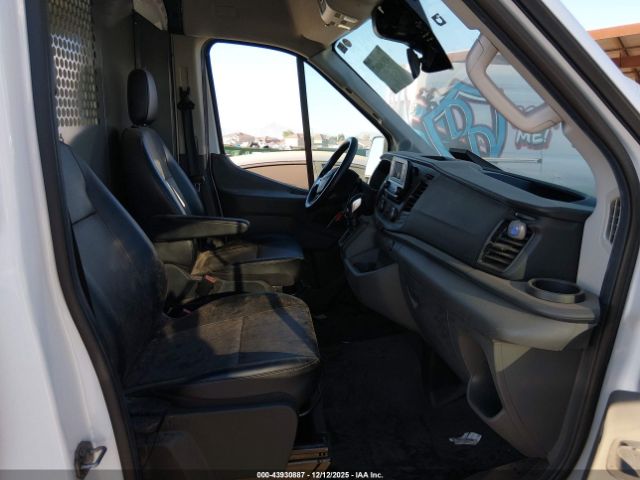 Ford Transit Image 6
