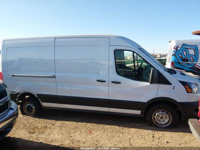 Ford Transit Image 15