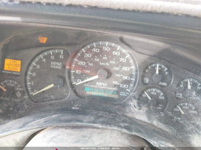 Chevrolet Silverado 2500 Lt Image 8