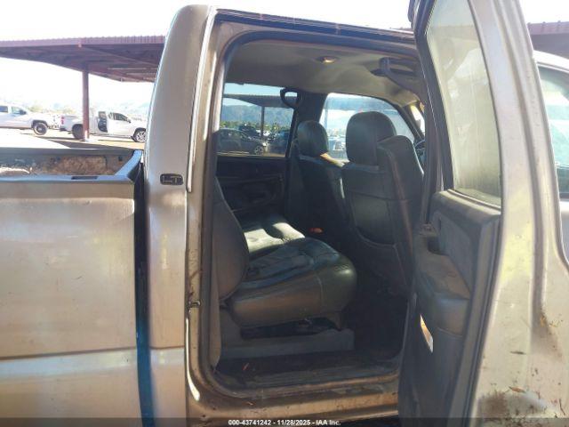 Chevrolet Silverado 2500 Lt Image 7