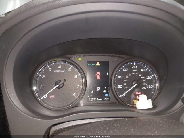 Mitsubishi Outlander Se Image 12