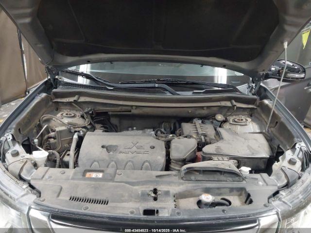 Mitsubishi Outlander Se Image 10