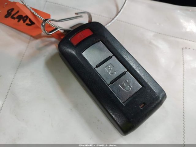 Mitsubishi Outlander Se Image 11