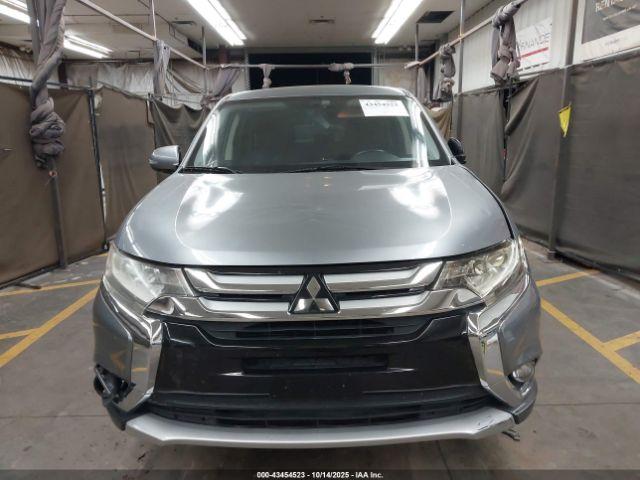 Mitsubishi Outlander Se Image 16