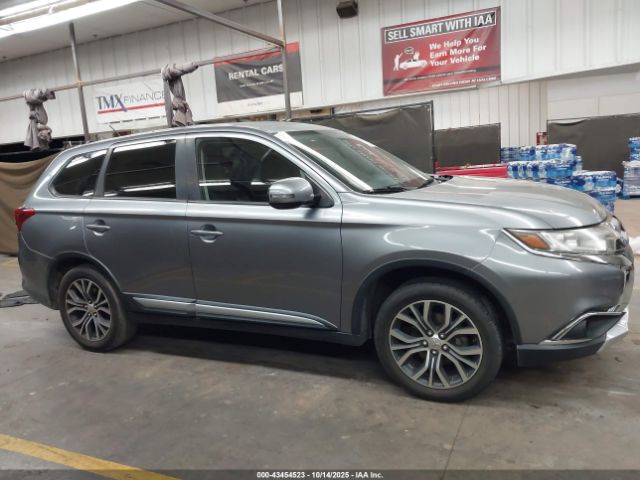 Mitsubishi Outlander Se Image 8