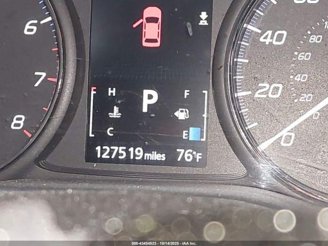 Mitsubishi Outlander Se Image 15