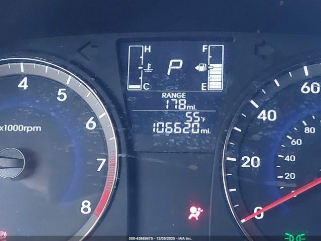 Hyundai ACCENT Gls Image 15