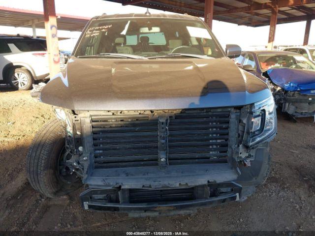 Ford Expedition Xlt Image 10