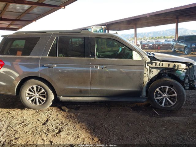 Ford Expedition Xlt Image 9