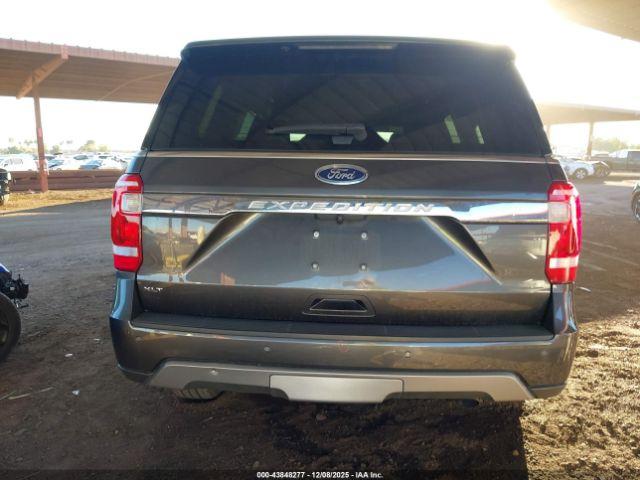 Ford Expedition Xlt Image 12