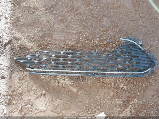 Ford Escape Titanium Image 4