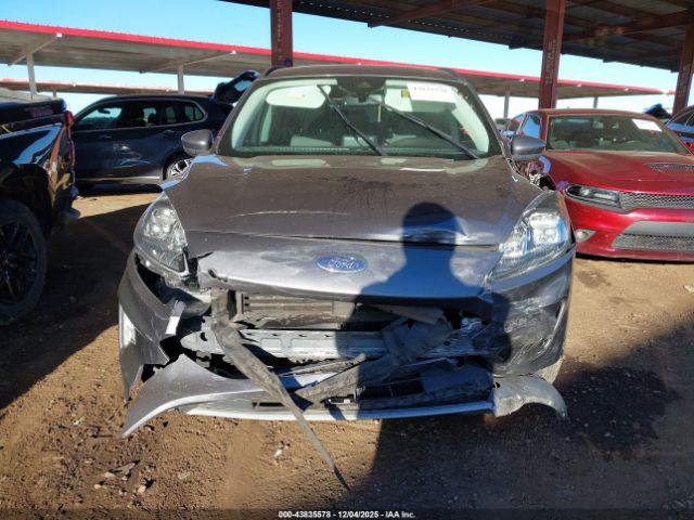 Ford Escape Titanium Image 15