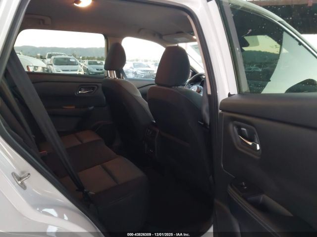 Nissan Rogue Sv Fwd Image 12