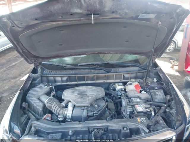 Cadillac XT5 Luxury Image 2