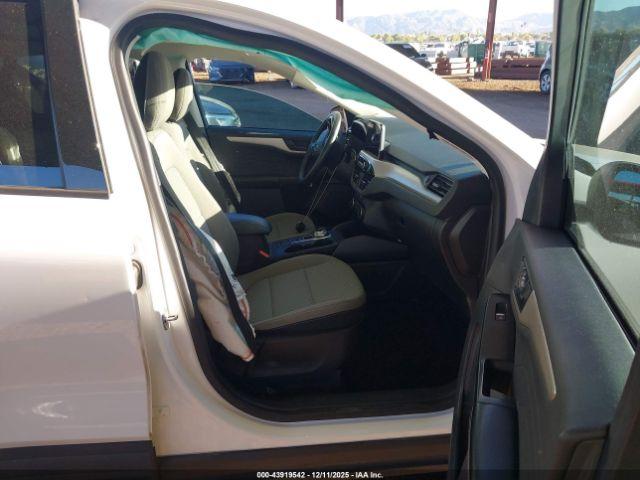 Ford Escape Se Image 6