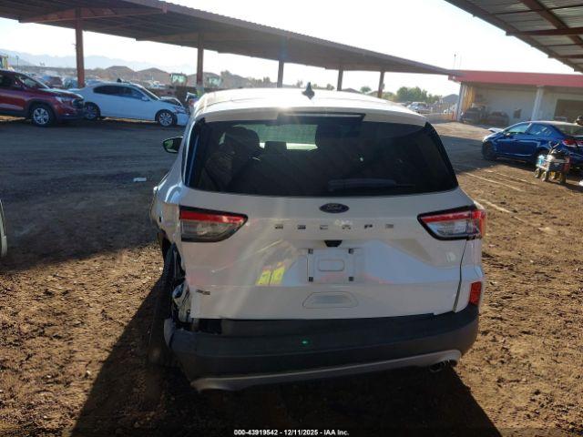 Ford Escape Se Image 3