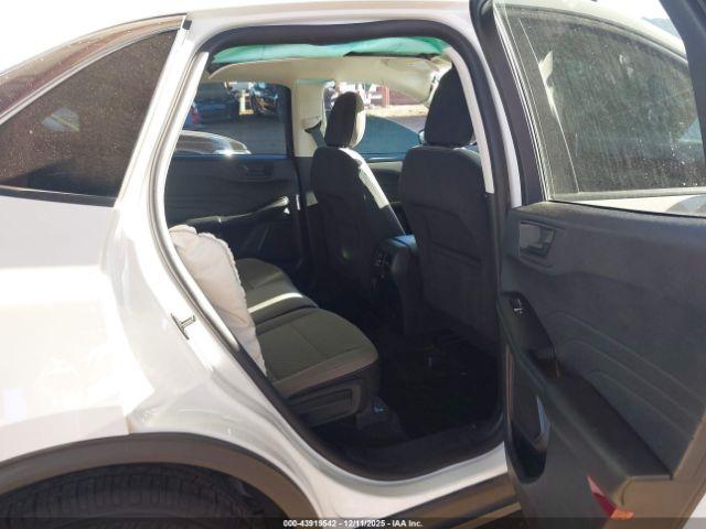 Ford Escape Se Image 4