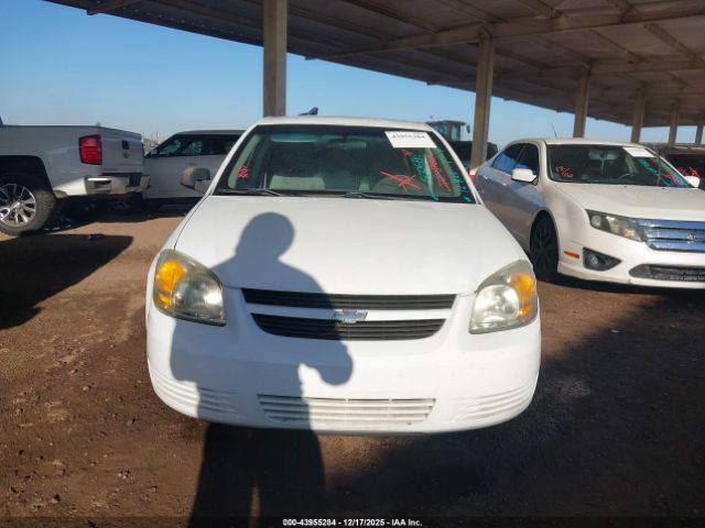 Chevrolet Cobalt Image 2